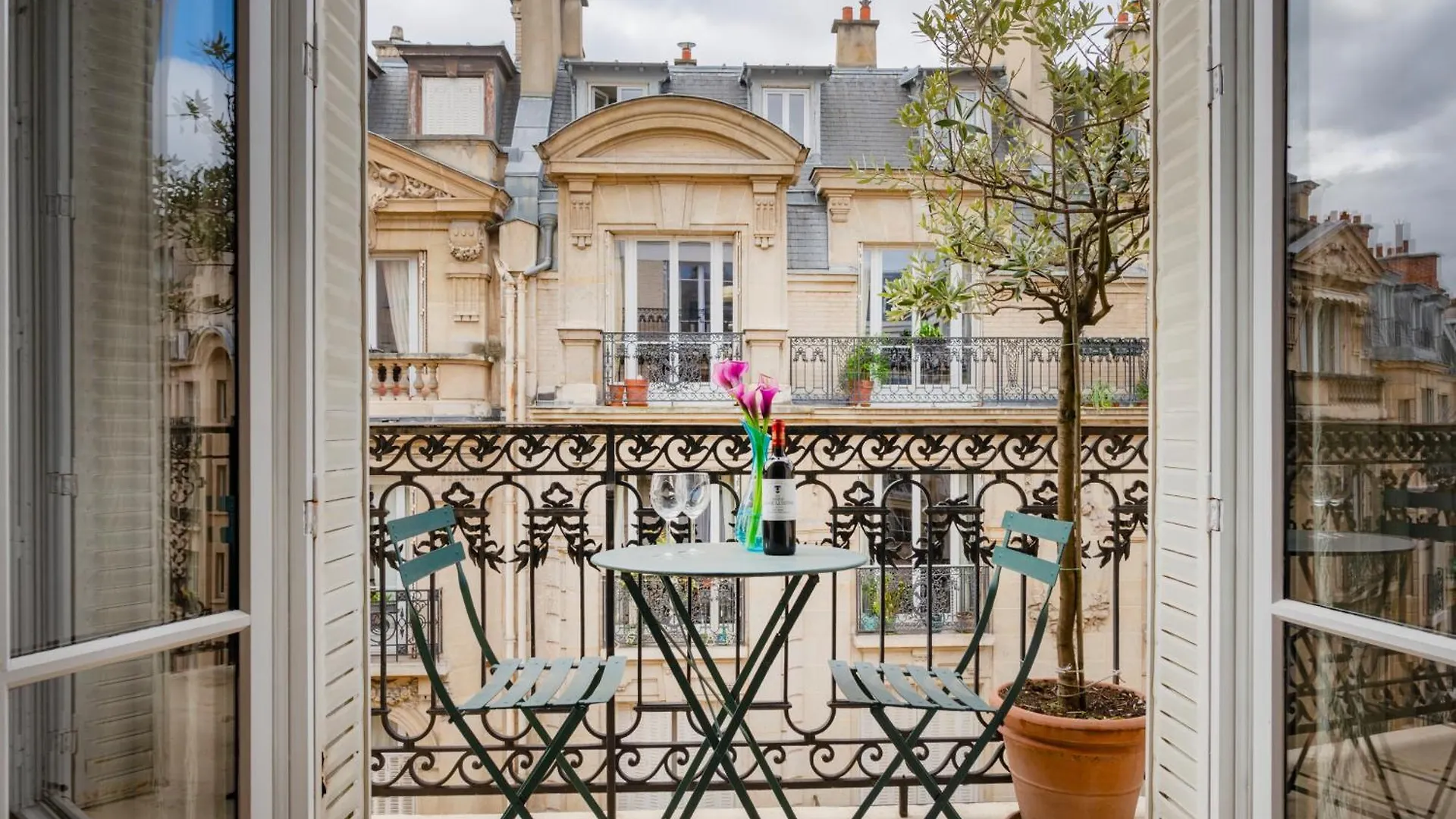 Paris Eugene Design Residence 0*,